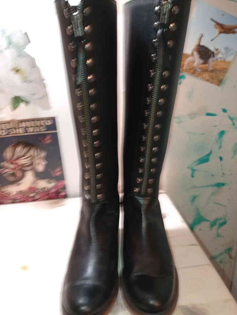 Reba collection Justin boots - Morriston, Florida - FleaMarketBay