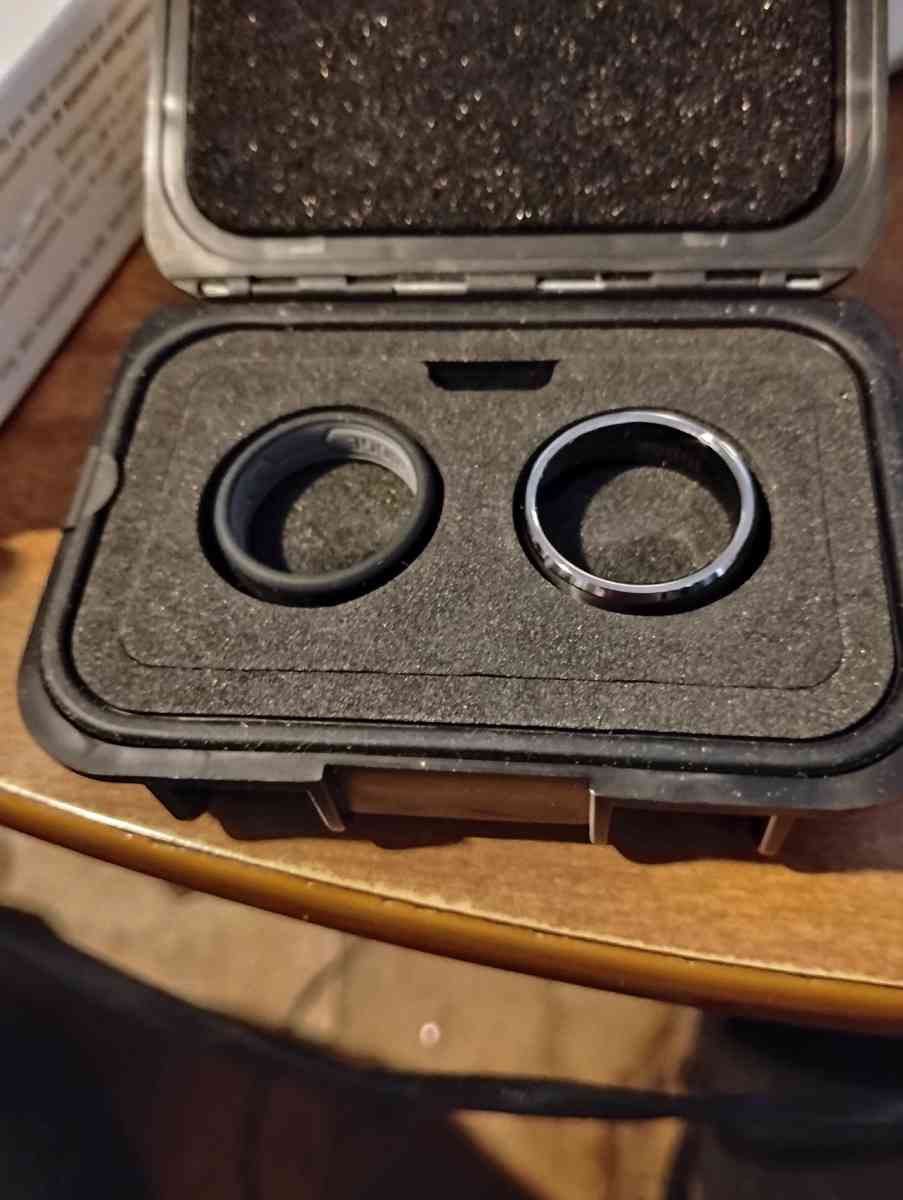 A set of mens rings size 8 - Fairfield, Maine - FleaMarketBay