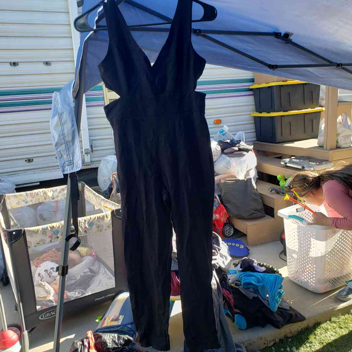 pants suit - Lake Elsinore, California - FleaMarketBay