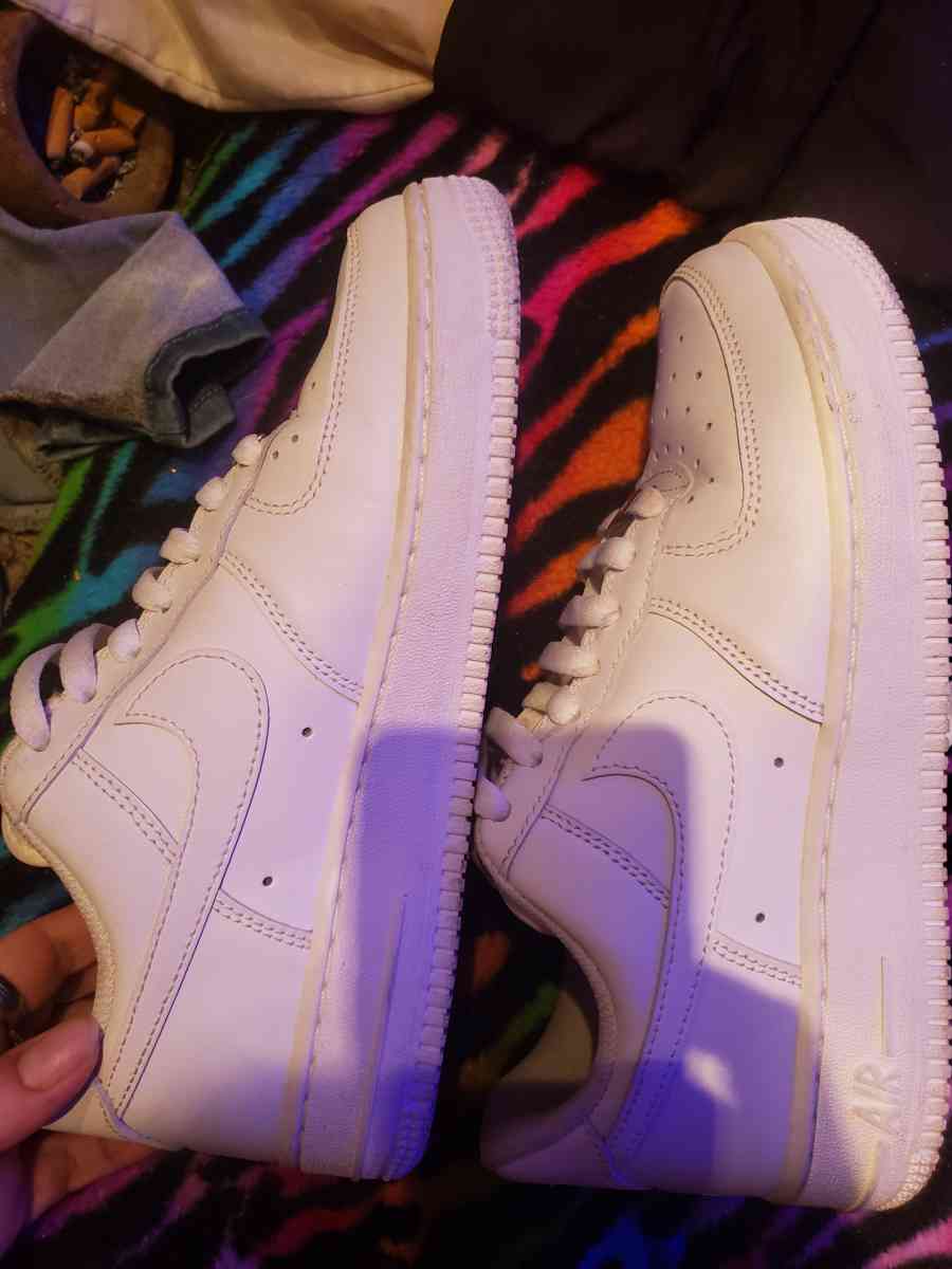 Nike Air force 1s size 7 - Anderson, Indiana - FleaMarketBay