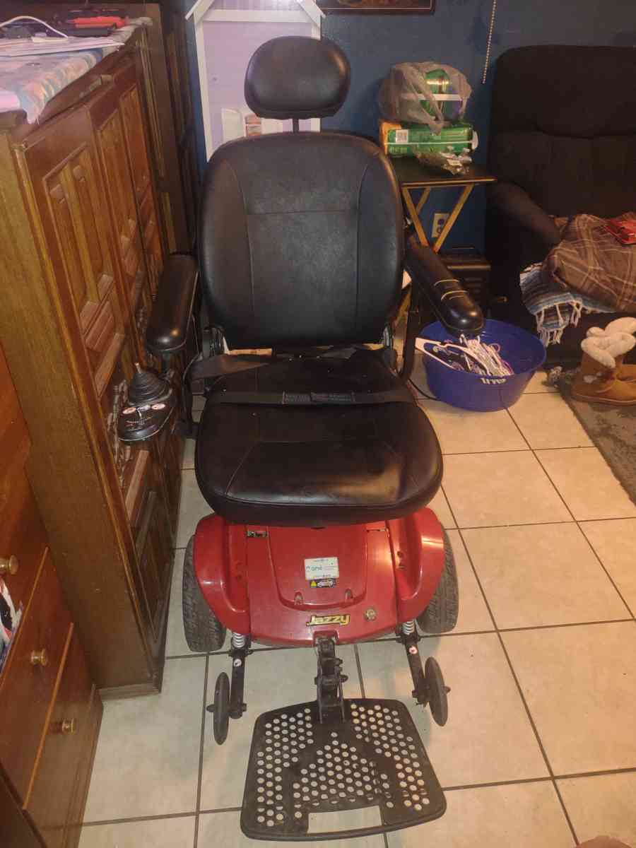 wheelchair - San Antonio, Texas - FleaMarketBay