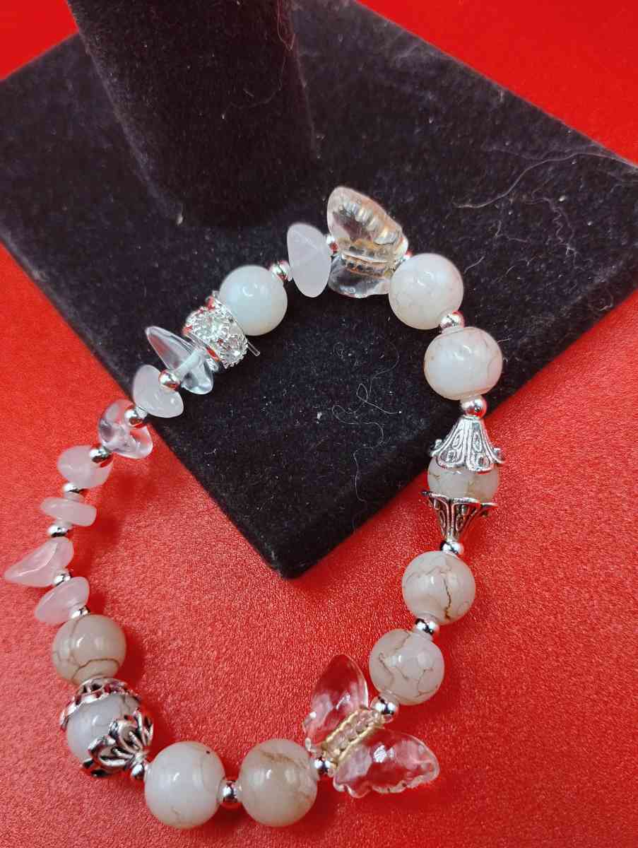 Radiant Mellow BEIGEs with Butterflies and SILVER accents - Woodbine, Iowa - FleaMarketBay