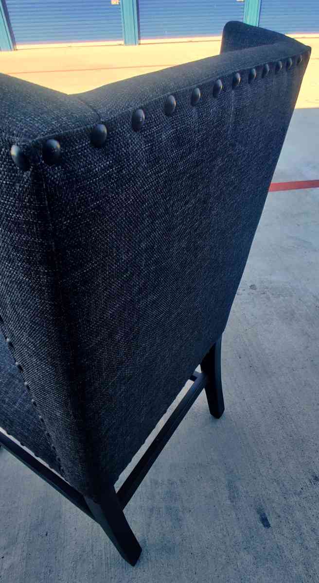 Glass Dinning Table Seats 6 - Houston, Texas - FleaMarketBay