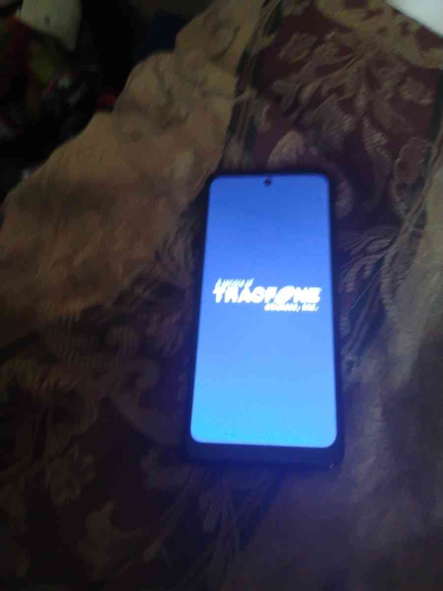 Tracfhone SafeLink Wireless Moto g play 5g