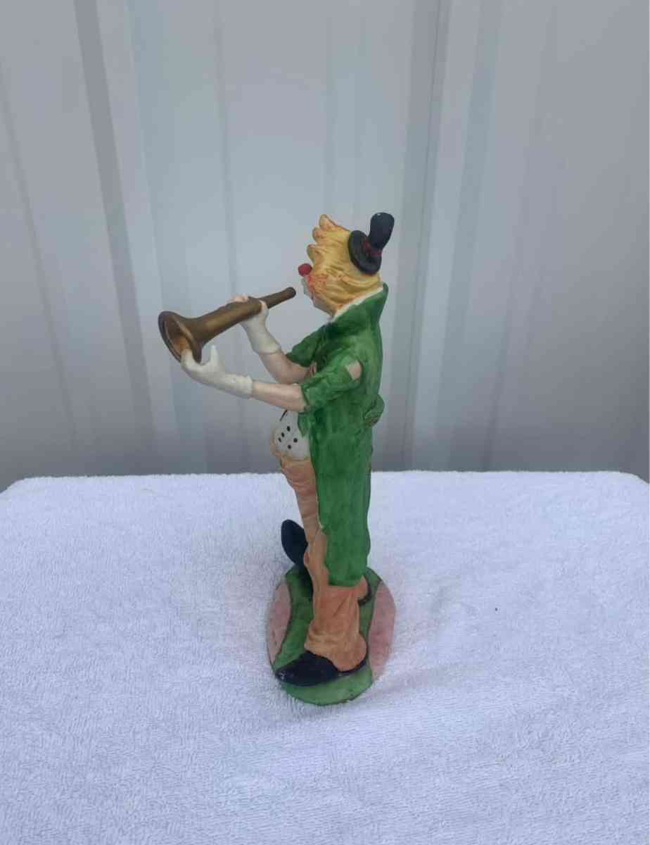 Clown - Kissimmee, Florida - FleaMarketBay