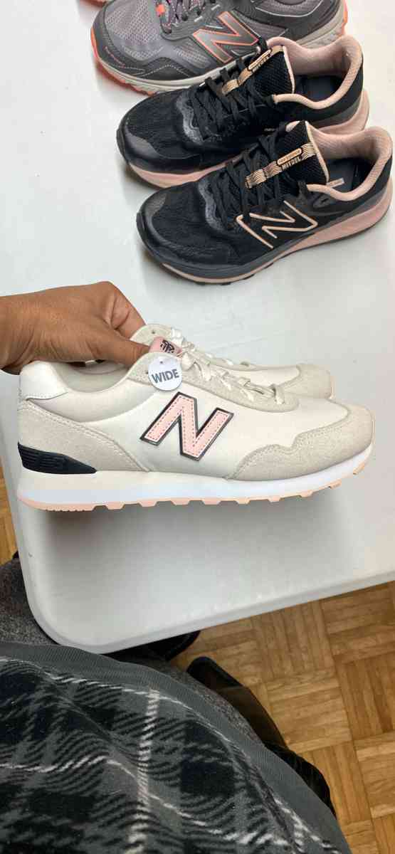 6 Pairs Womens New Balance Sneakers Bundle 9 and 9 Half - Frederick, Maryland - FleaMarketBay