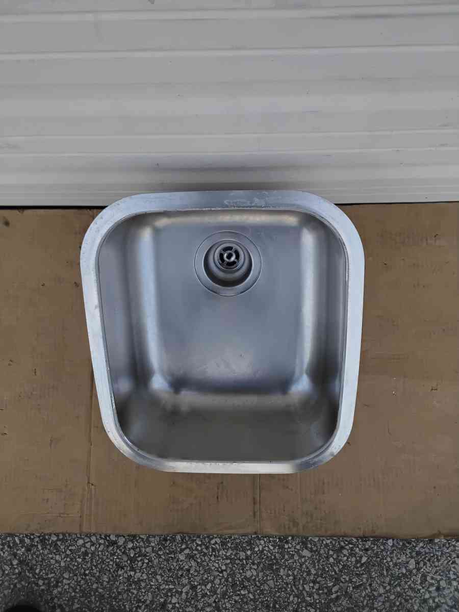 Nice Stainless Steel  Bar or Island Sink 17 X 15 Like New - Williamstown, New Jersey - FleaMarketBay