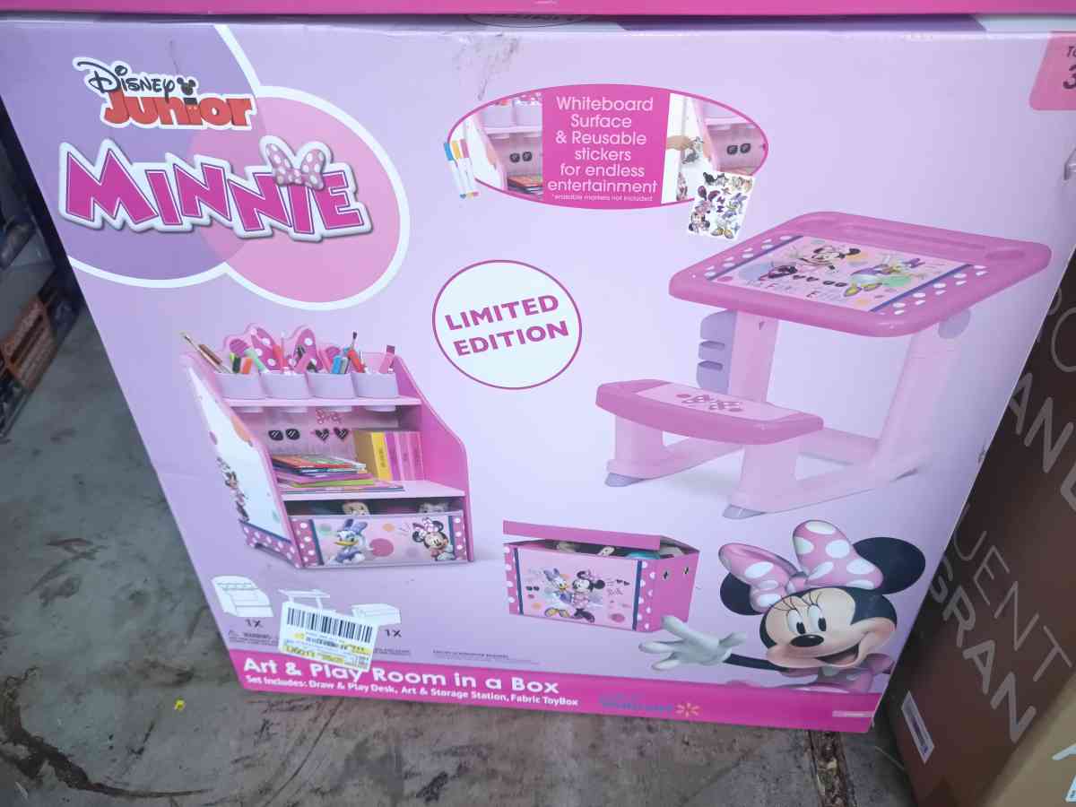 Minnie Mouse 3Piece Art  Play Toddler RoominaBox by Delta Ch - Stockton, California