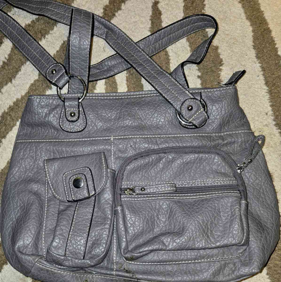 purses and handbags - Corder, Missouri - FleaMarketBay