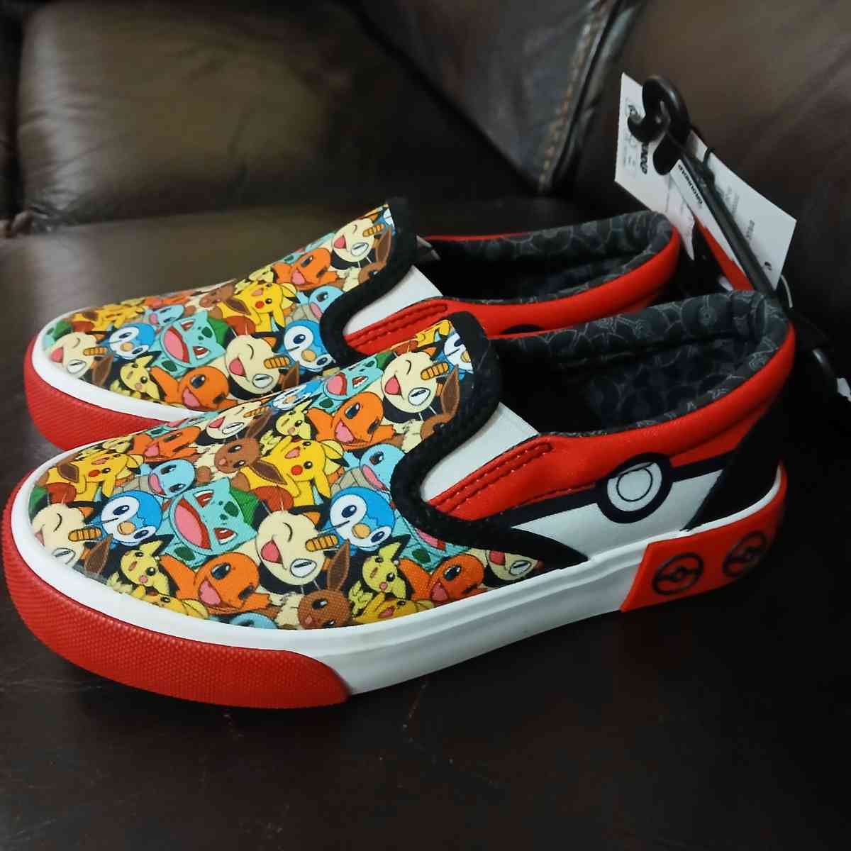 Pokemon slip on shoes youth size 1 - Indianapolis, Indiana - FleaMarketBay