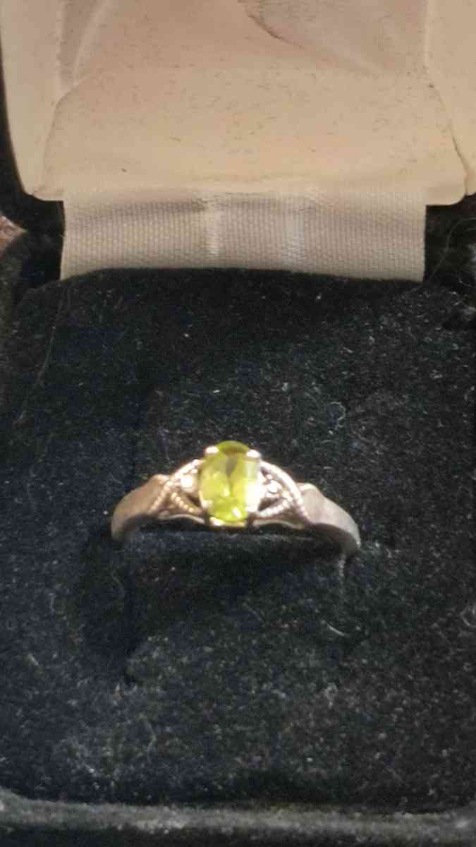 925 CNA Ring - Greenville, Illinois - FleaMarketBay