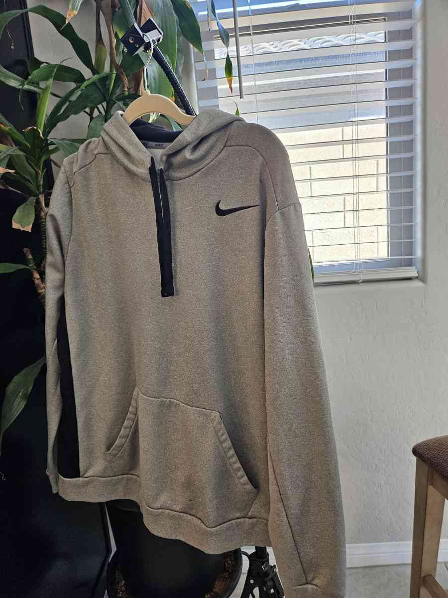 Nike hoodie - Las Vegas, Nevada