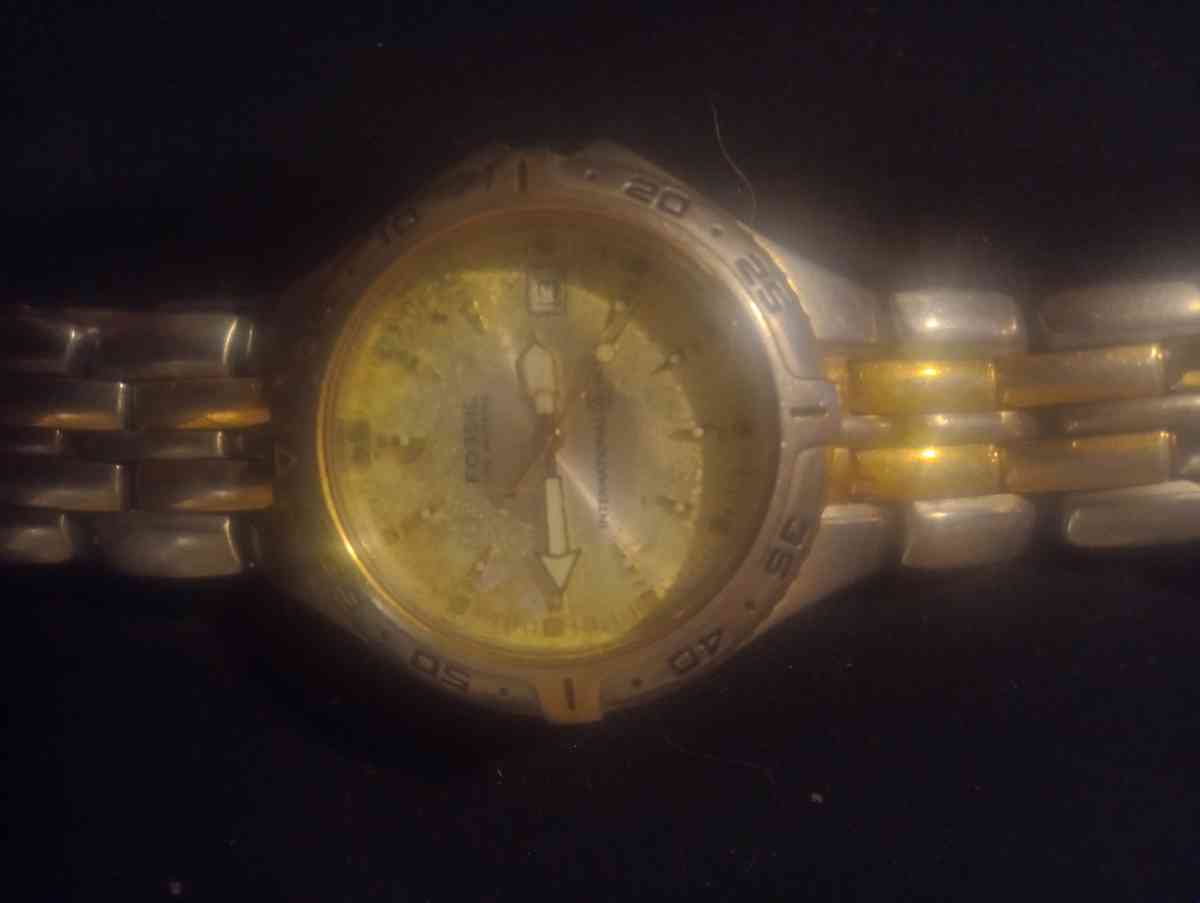Mens Stainless Steel FOSSIl Watch - Yazoo City, Mississippi - FleaMarketBay