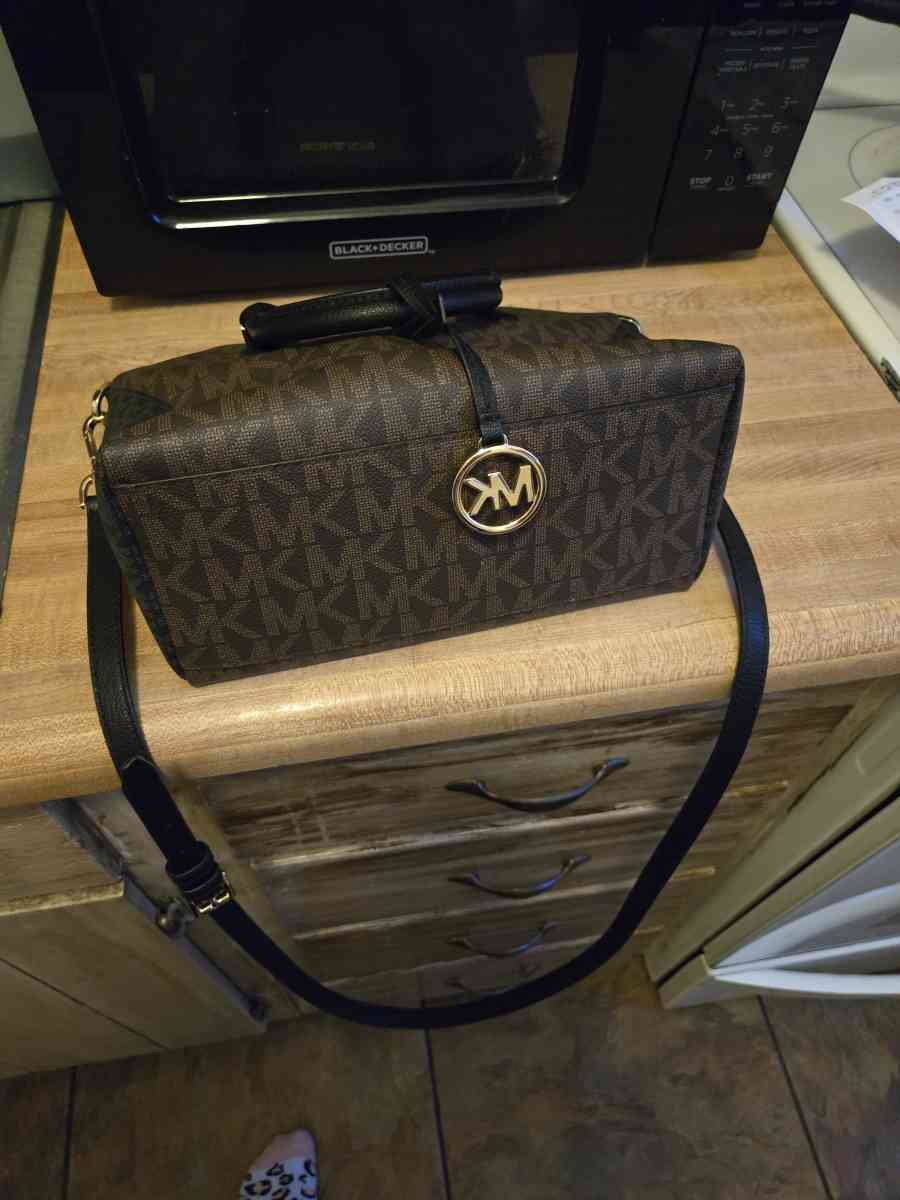 Michael kors purse - Erlanger, Kentucky - FleaMarketBay