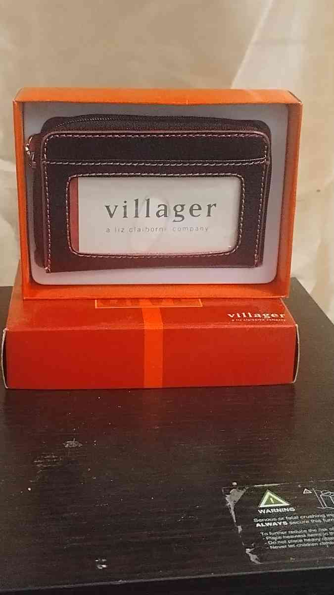 is a girls wallet is New - Elizabeth, New Jersey - FleaMarketBay