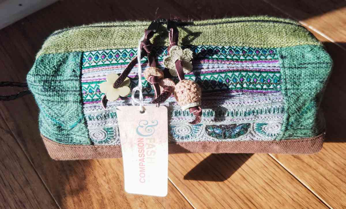 Womens Handcrafted NWT Embroidered Boho Ethnic Style Textile