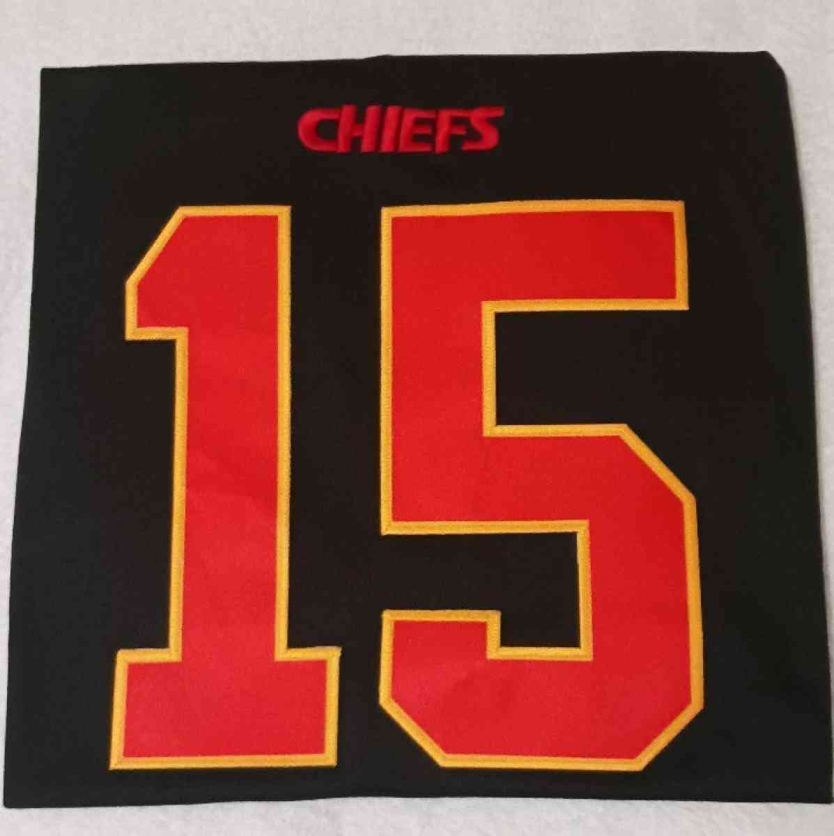 P Mahomes KC Chiefs Jersey XLARGE Stitched - Manheim, Pennsylvania - FleaMarketBay