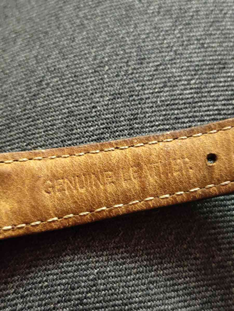 Disney Winnie the Pooh watch - Hacienda Heights, California - FleaMarketBay