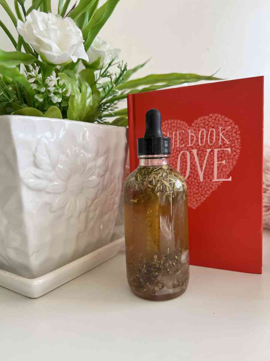 LOVE ME OIL - Brooklyn, New York - FleaMarketBay