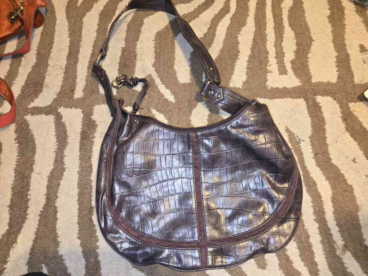 purses and handbags - Corder, Missouri