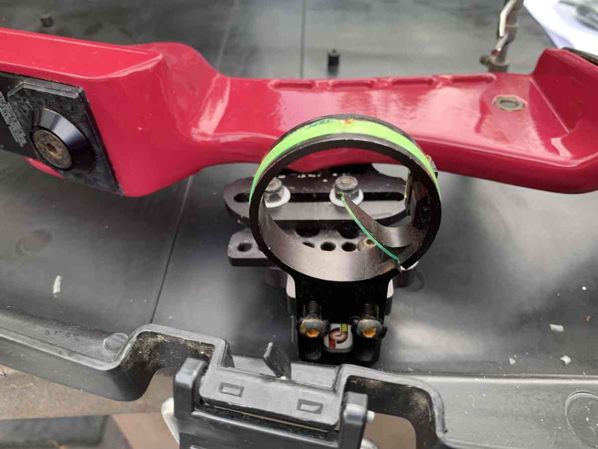 spirit compound bow with case really good condition - York, New York - FleaMarketBay