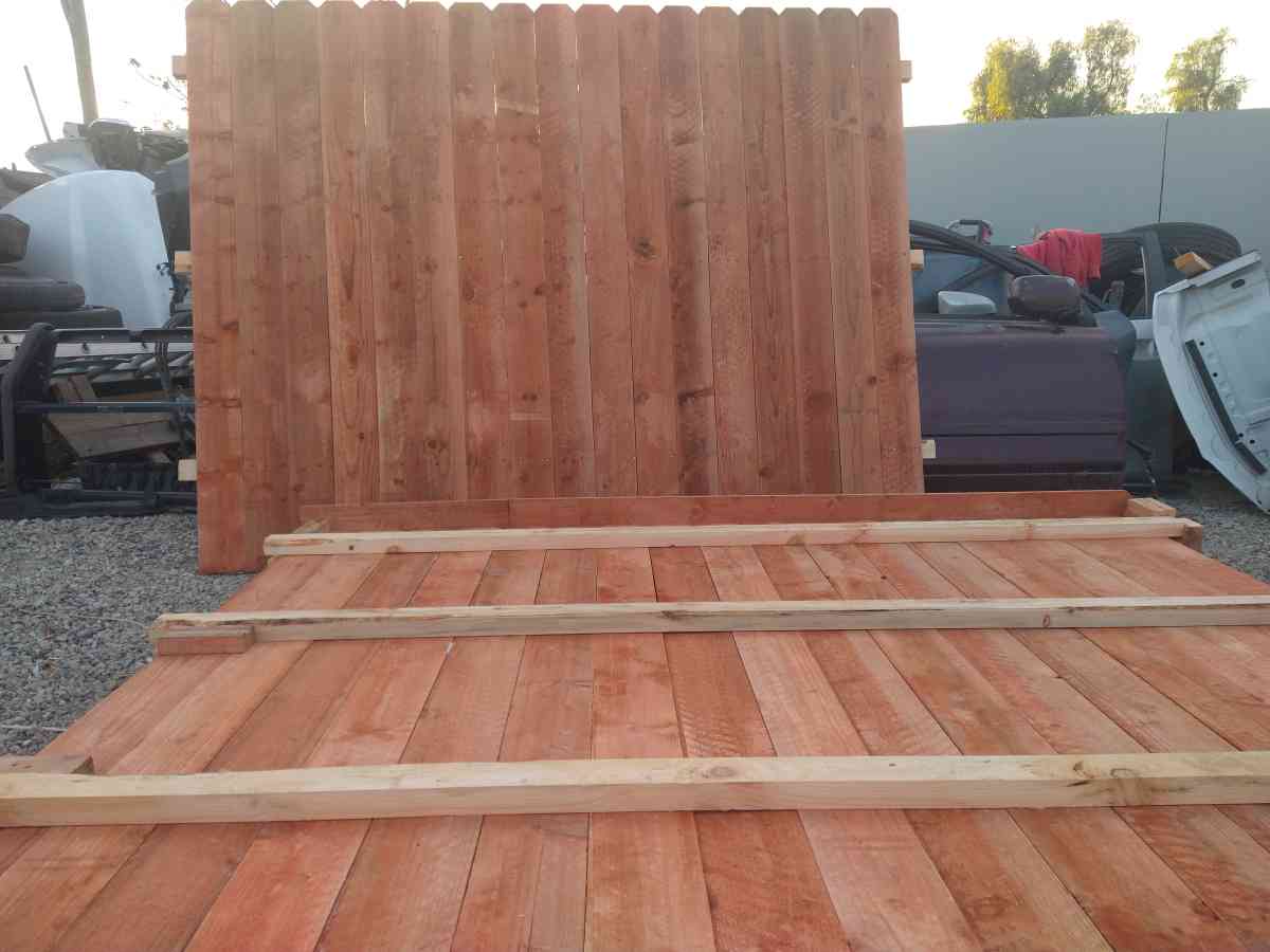 wood fence panels - Moreno Valley, California - FleaMarketBay