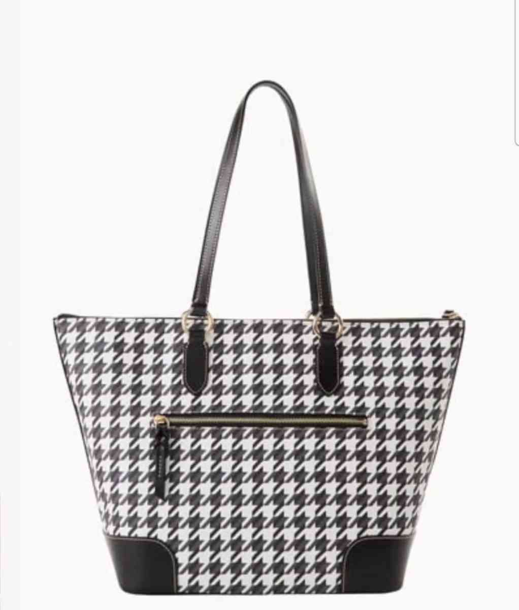 Authentic Dooney and Bourke Houndstooth Career tote NWOT - Washington, District of Columbia - FleaMarketBay
