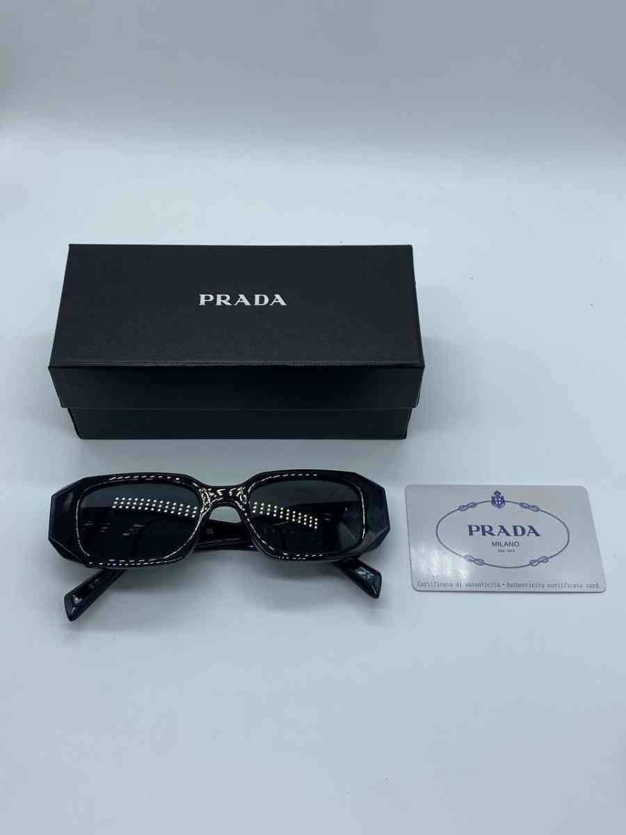 Prada Sunglasses - Alicia, Arkansas - FleaMarketBay
