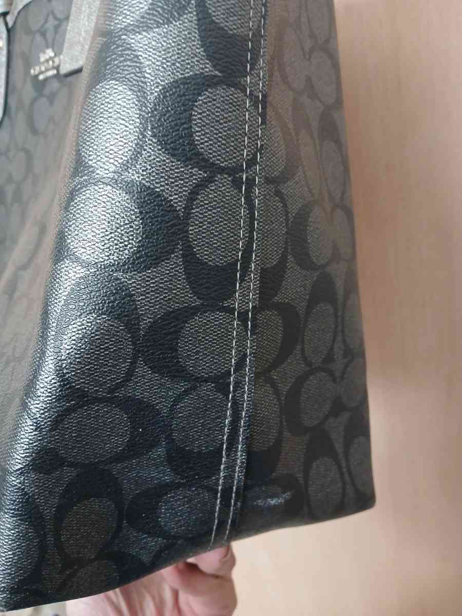 Coach Signature PVC Reversible City Tote - Anacortes, Washington - FleaMarketBay