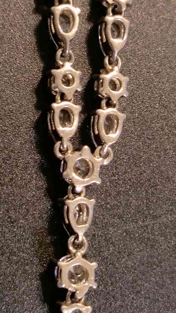 Bijouterie Gonin Necklace - Greenville, Illinois - FleaMarketBay