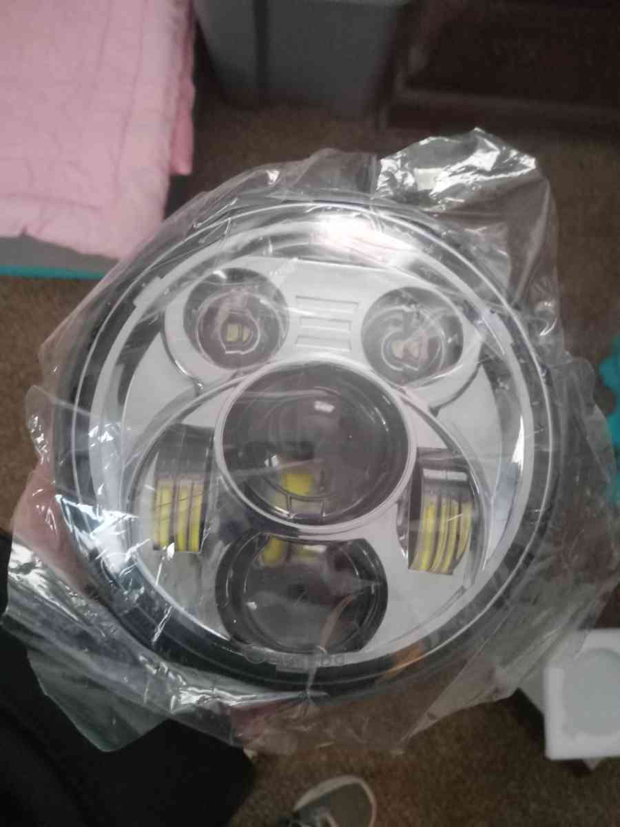 pair of round led headlights h4 input - Atlanta, Georgia - FleaMarketBay