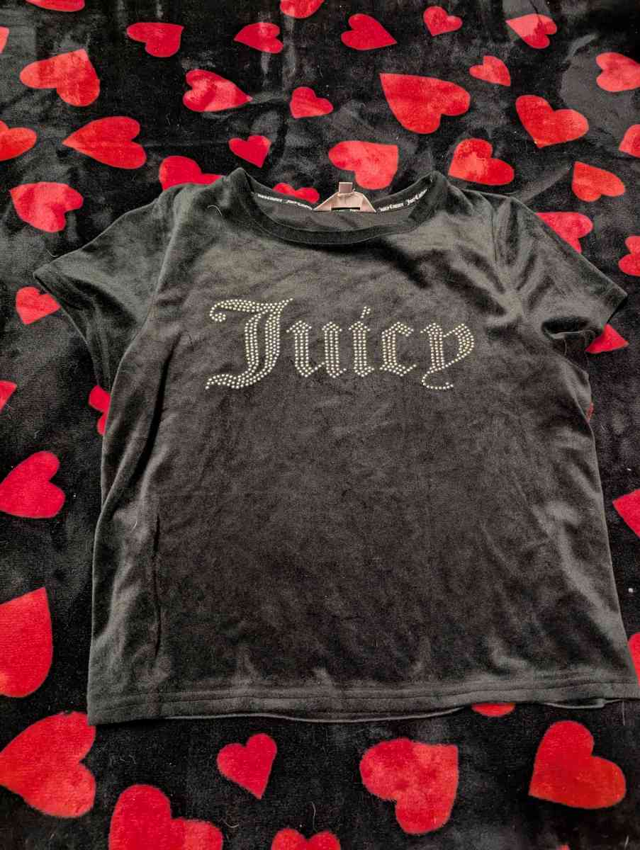 Black velour juicy couture shirt - Neosho, Missouri