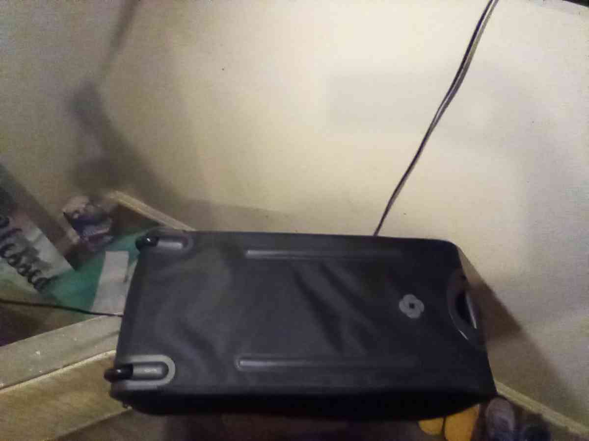 NWT Samsonite Wheeled Duffle Bag - Dallas, Texas - FleaMarketBay