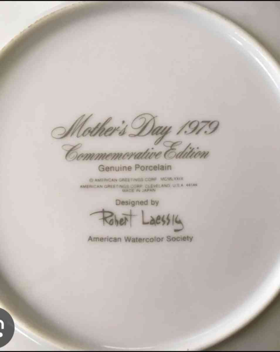 Mothers Day 1979 Commemorative Plate Robert  Laessig Designe - Nokesville, Virginia - FleaMarketBay