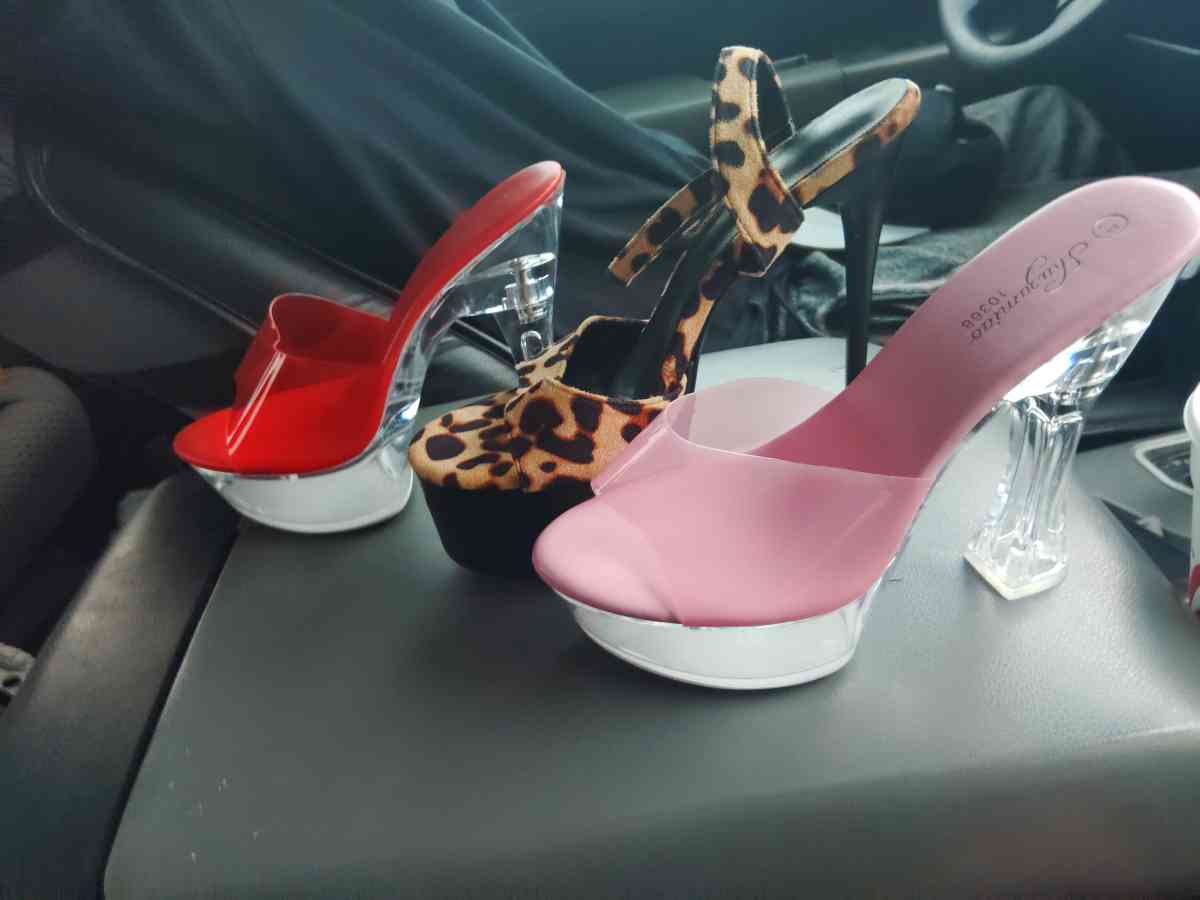 brand new womens heels custom made glass - Houston, Texas