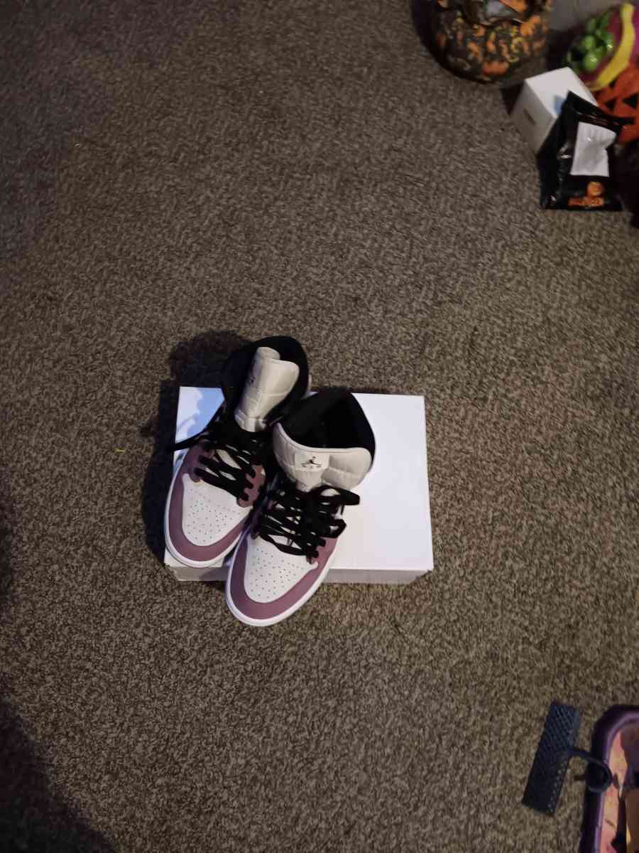 womens jordens - Alicia, Arkansas - FleaMarketBay