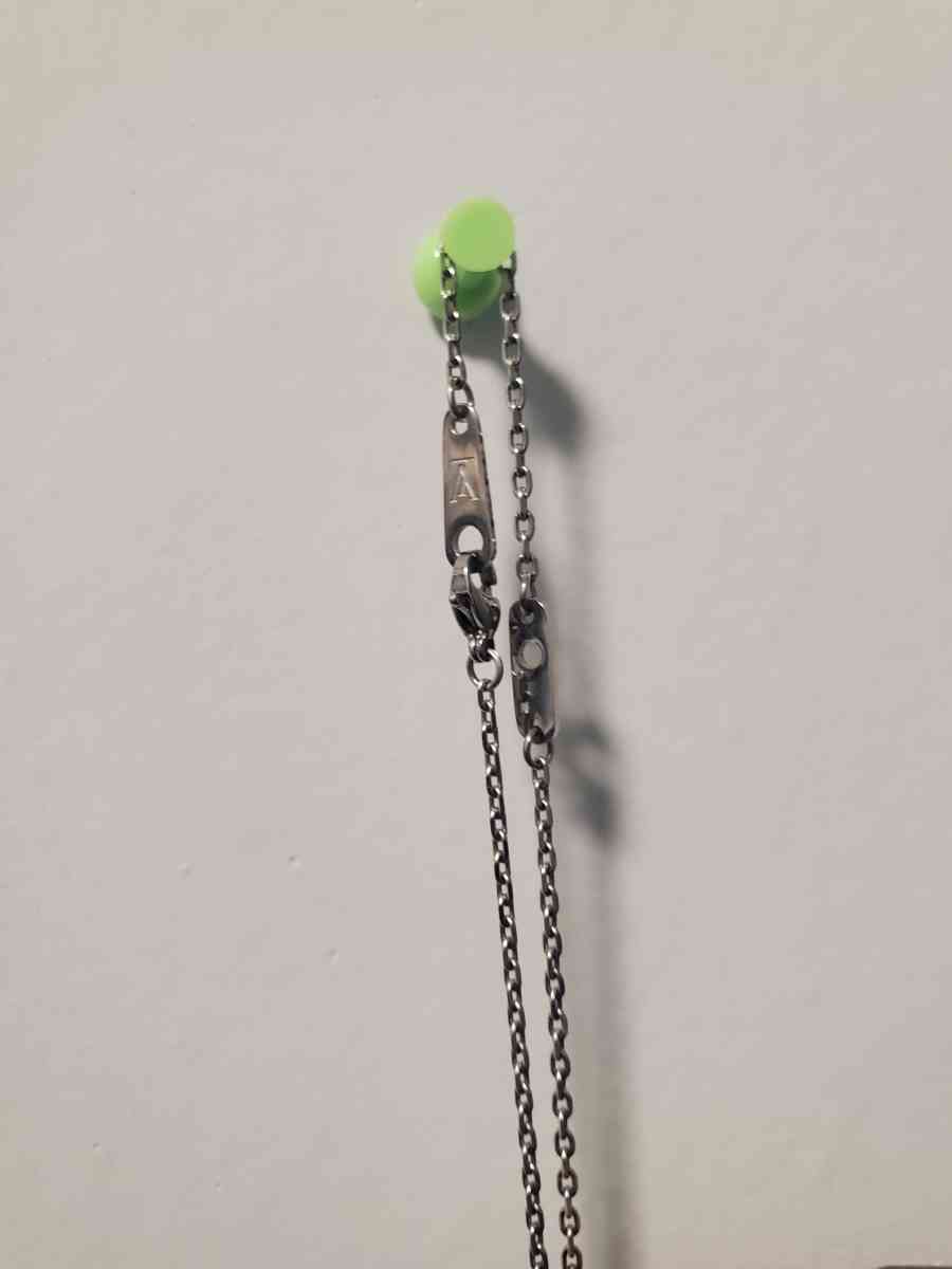 Louis vuitton necklace - Chester, Virginia - FleaMarketBay