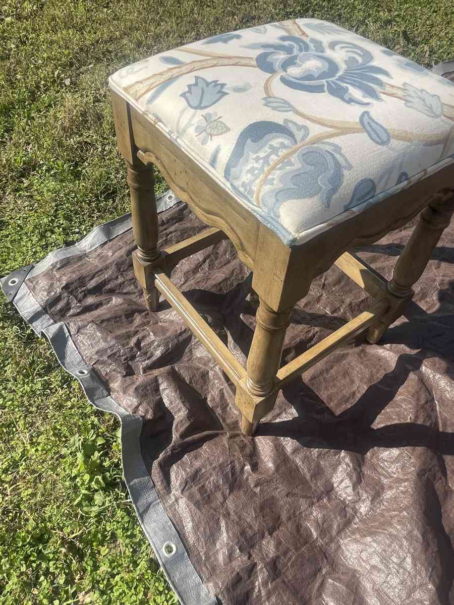 Like New Ottoman - Kissimmee, Florida - FleaMarketBay