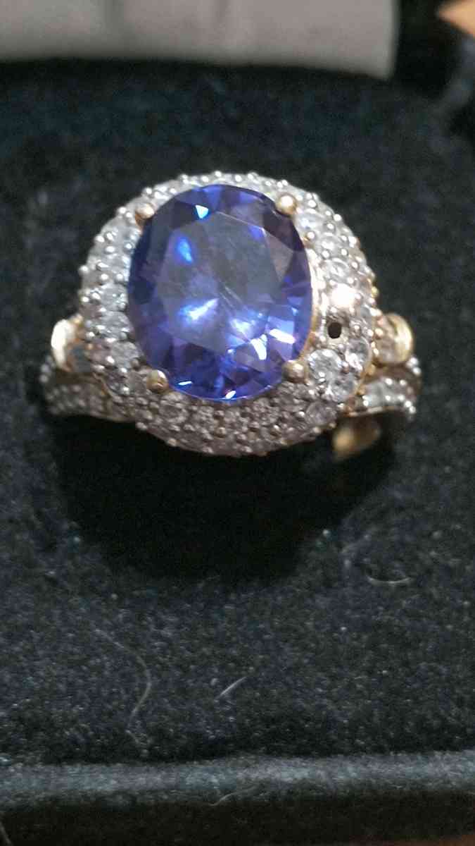 Stunning Cocktail Ring