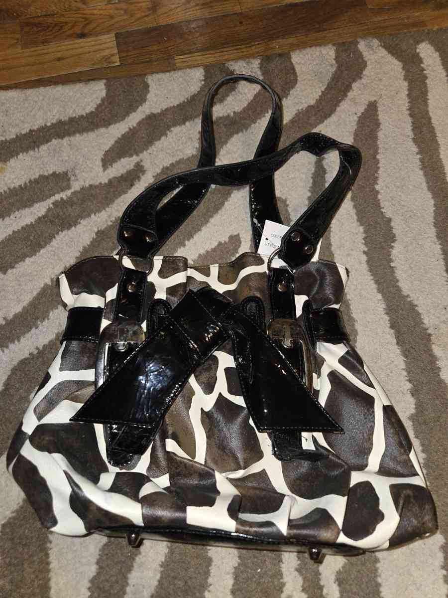 purses and handbags - Corder, Missouri - FleaMarketBay