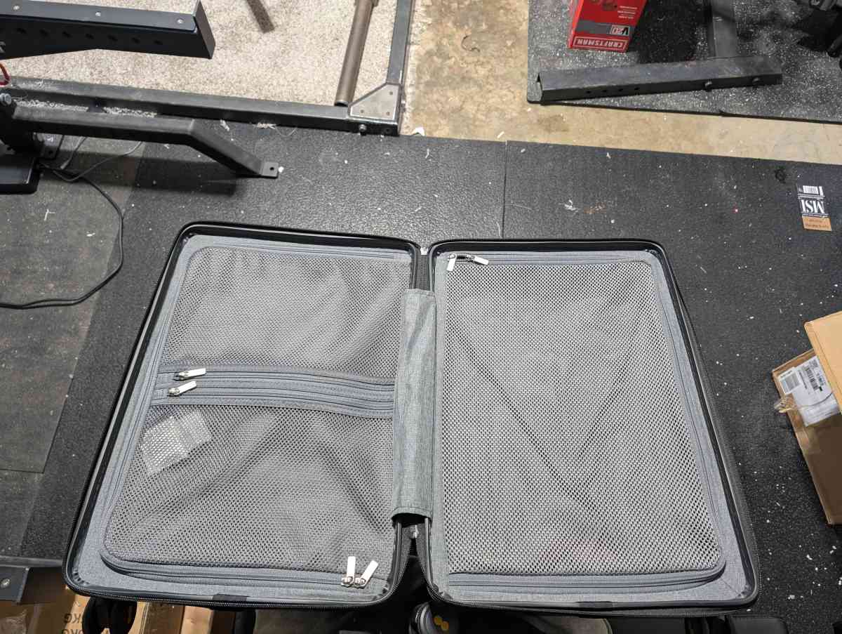 Two Level8 Carrying Suitcases - Richfield, Ohio - FleaMarketBay