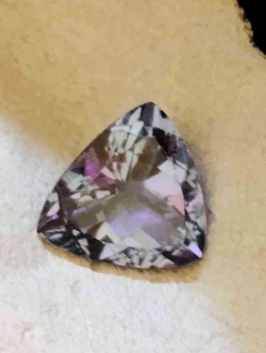 color changing sapphire natural - Colorado Springs, Colorado - FleaMarketBay