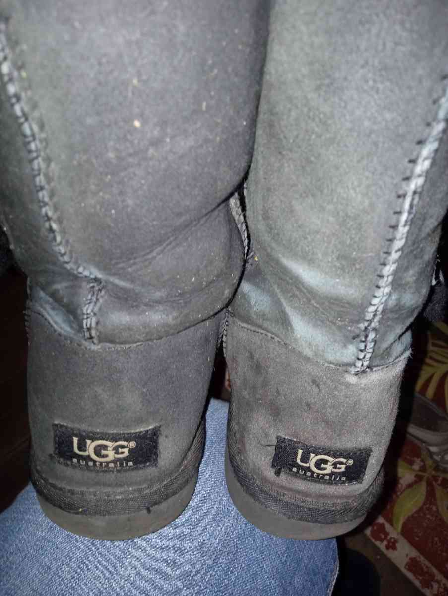 ugg boots - Wallace, North Carolina - FleaMarketBay