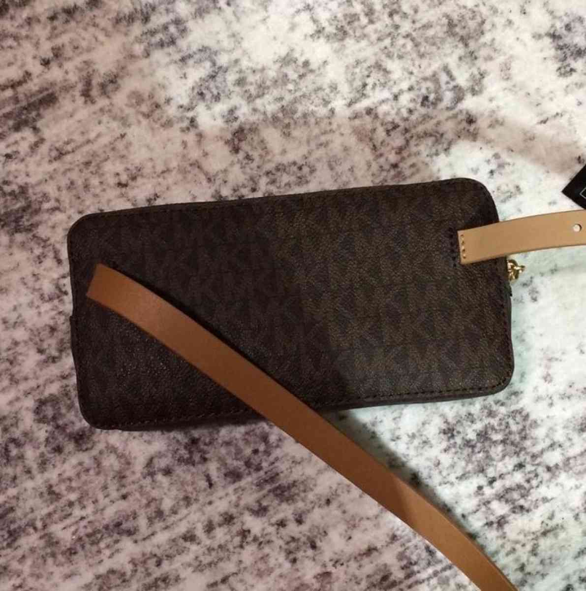 Michael Kors Fanny pack Belt Bag Leather Brown Signature MK - Chicago Heights, Illinois - FleaMarketBay