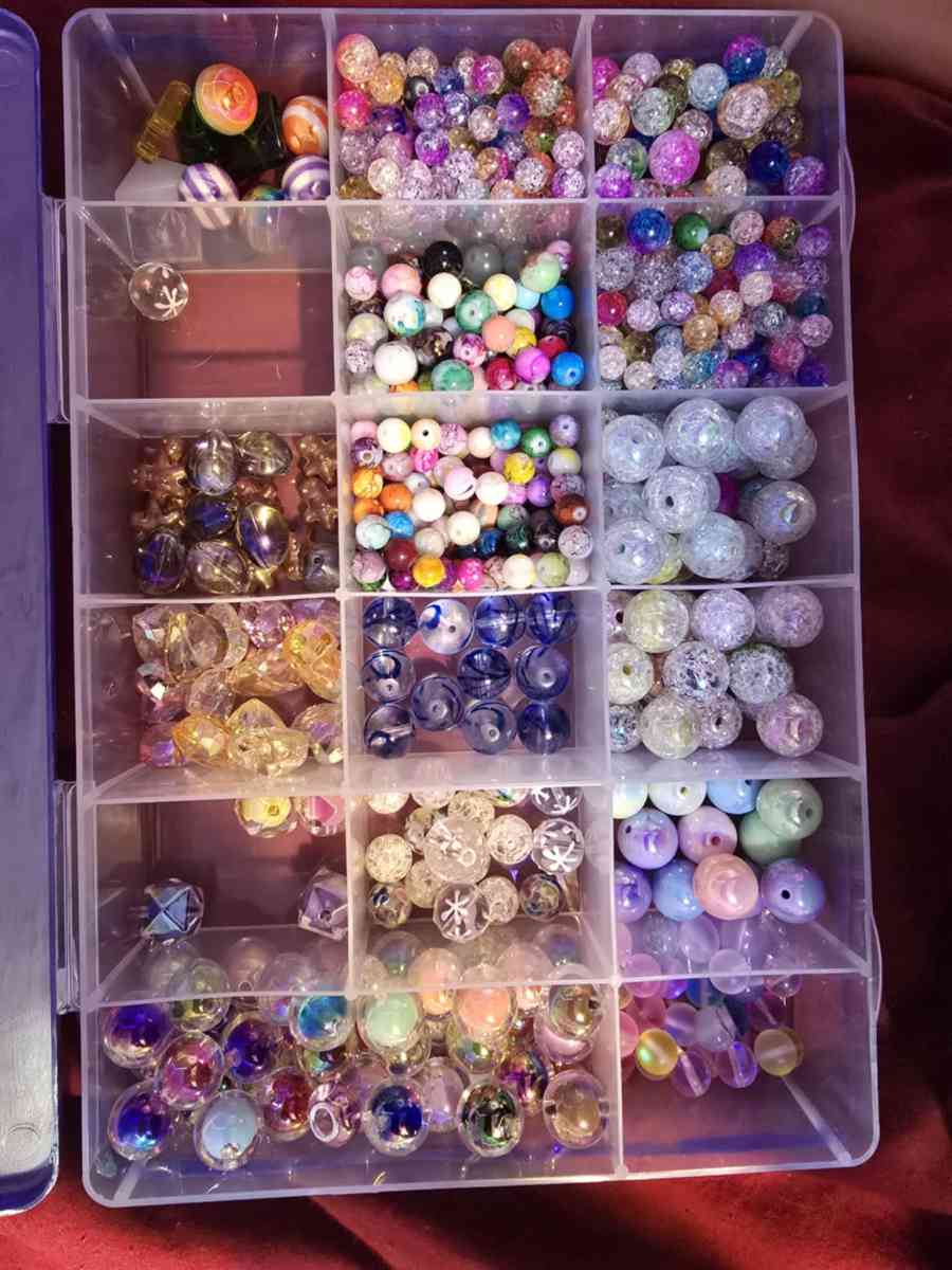 custom made necklace bracelets and animal wear - Sharon, Pennsylvania