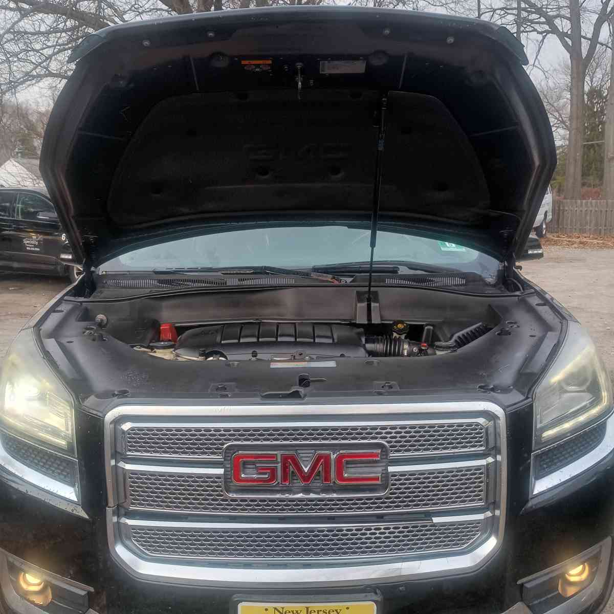 2014 GMC Acadia Denali 89k miles - Pennsauken, New Jersey - FleaMarketBay