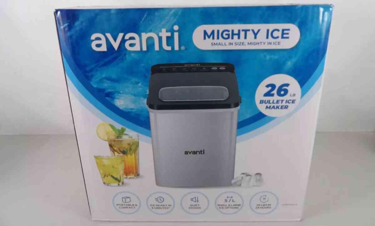 Avanti Mighty Ice 26lb Countertop Bullet Ice Maker in stainl - Stockton, California