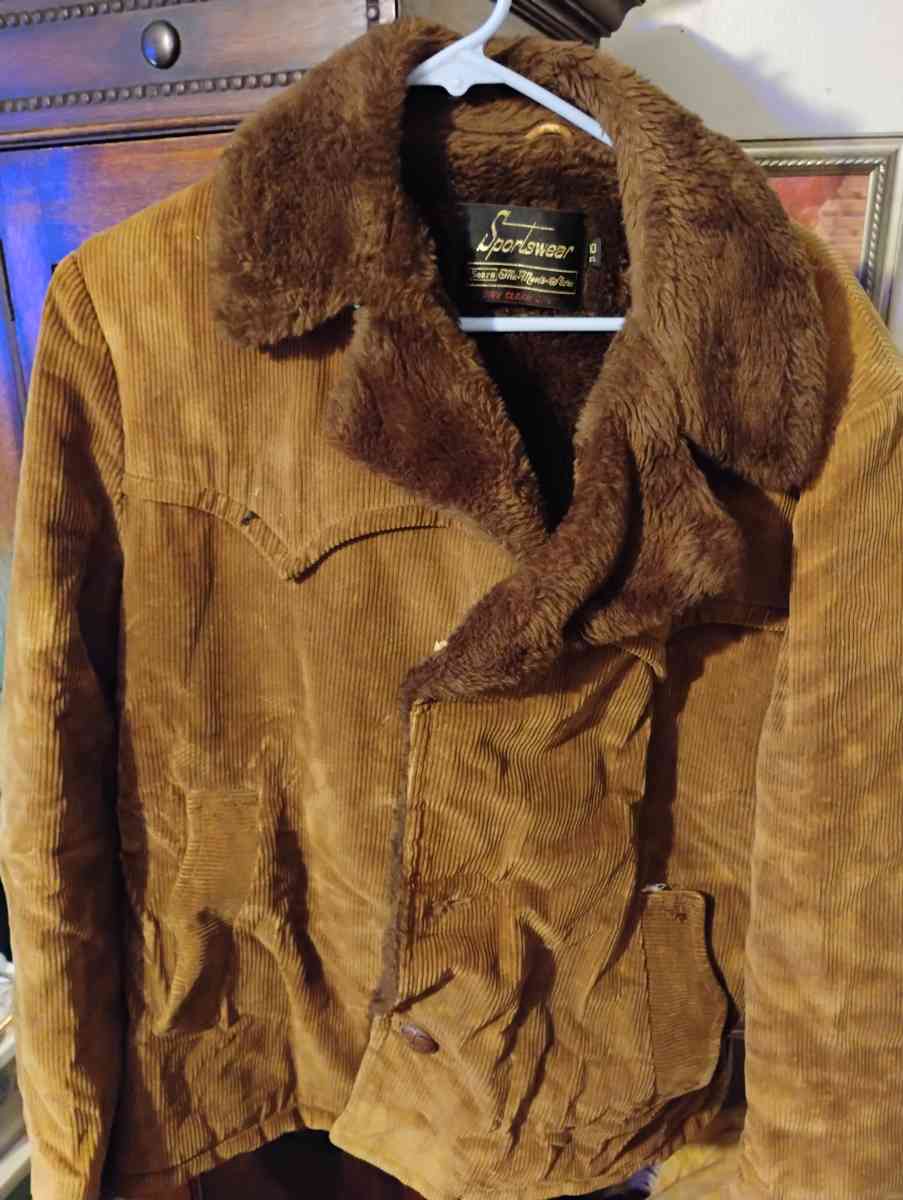 Vintage Jackets - Baytown, Texas - FleaMarketBay