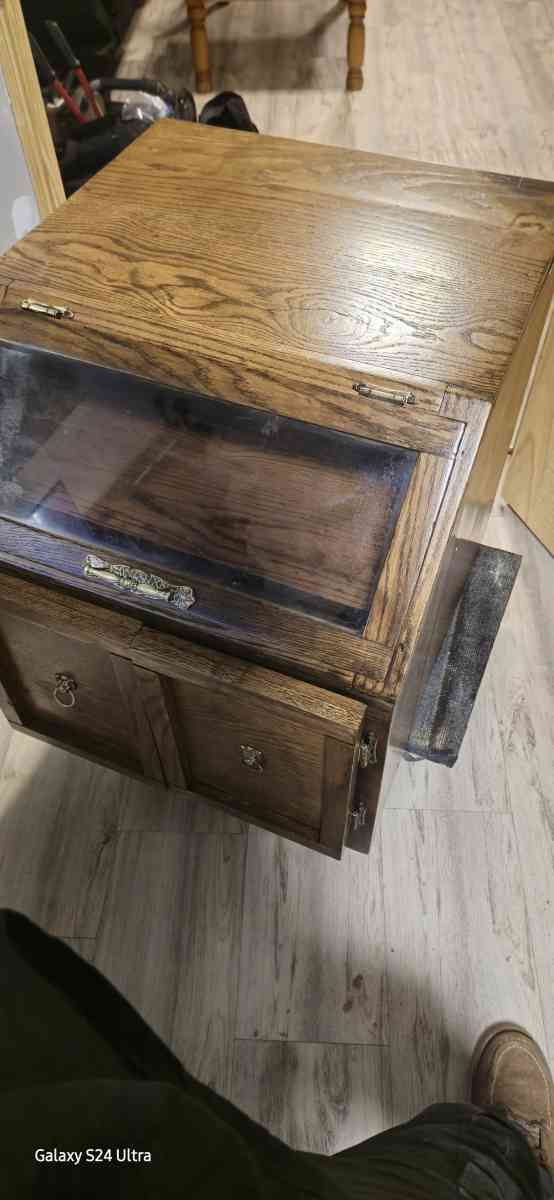 1871 antique bread box refurbished - Alexandria, Missouri - FleaMarketBay