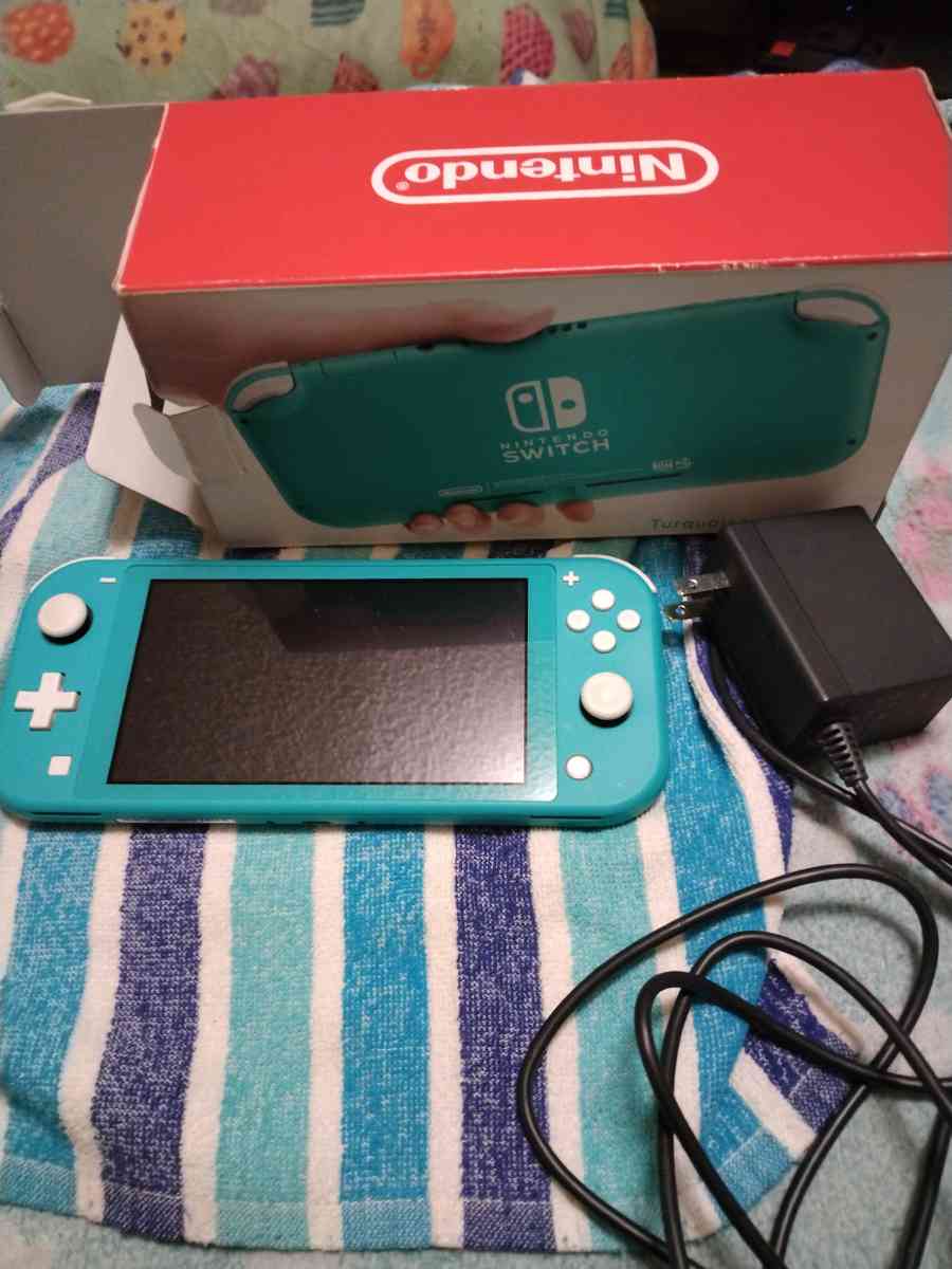 Nintendo Switch Lite - Kenly, North Carolina - FleaMarketBay